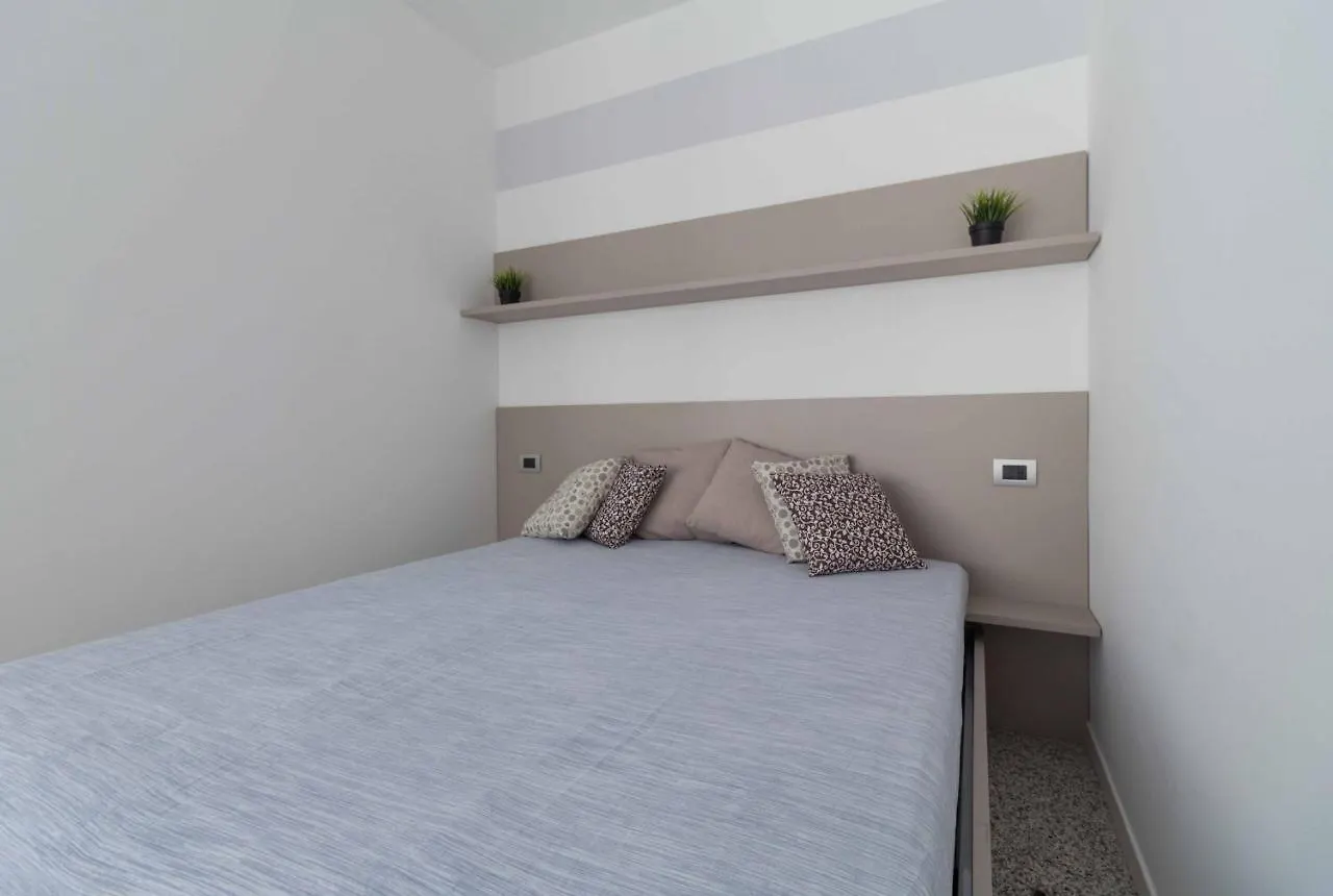 Twin Apartments - Affitti Brevi Italia Lecco 0*,